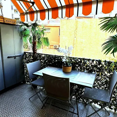 Apartmán - *