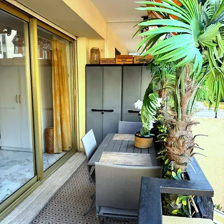- Apartmán Antibes